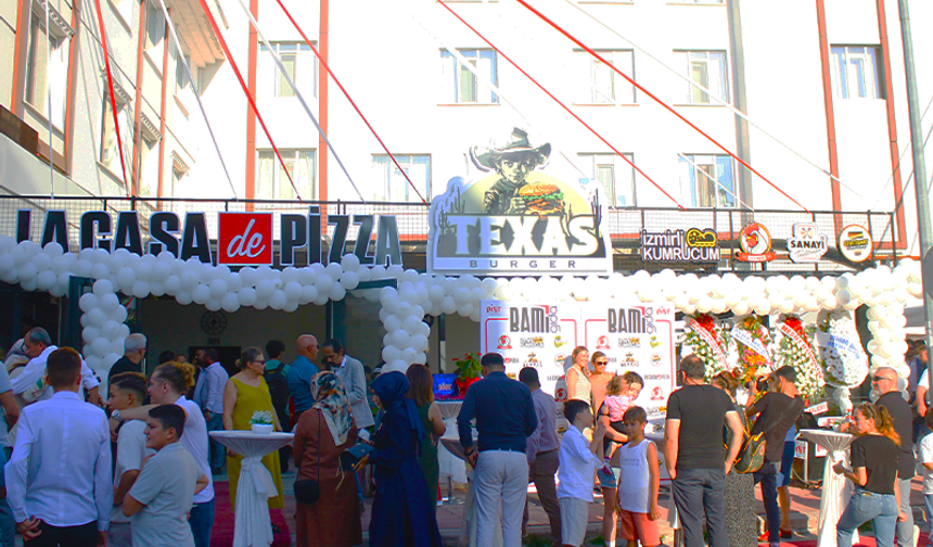 Eskişehir Büyükdere’nin en yeni ve iddialı mekanlarından biri olan La Casa de Pizza, kapılarını tüm lezzet tutkunlarına açtı. 