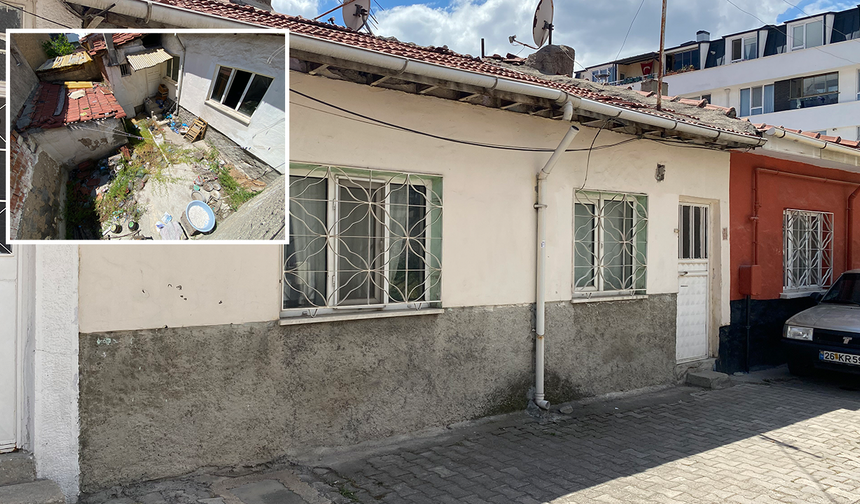 Eskişehir’de Çöp Ev Krizi! Mahalleliyi Bezdirdi