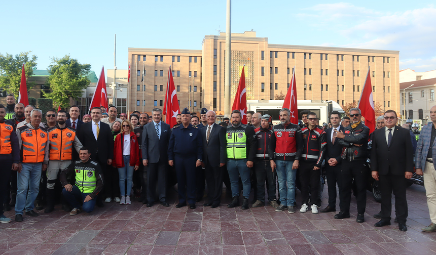 Eskişehir’de TSK Güçlendirme Vakfı İçin Kortejli Tanıtım