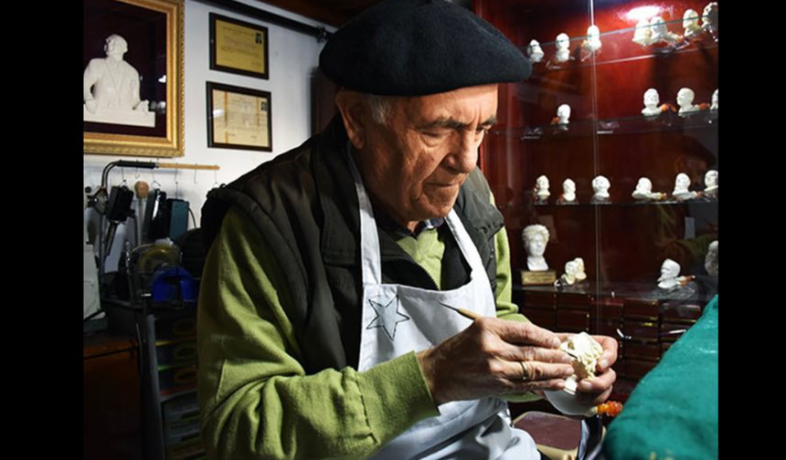 Eskişehirli Lületaşı Sanatçısı Mehmet Başsav Yaşamını Yitirdi