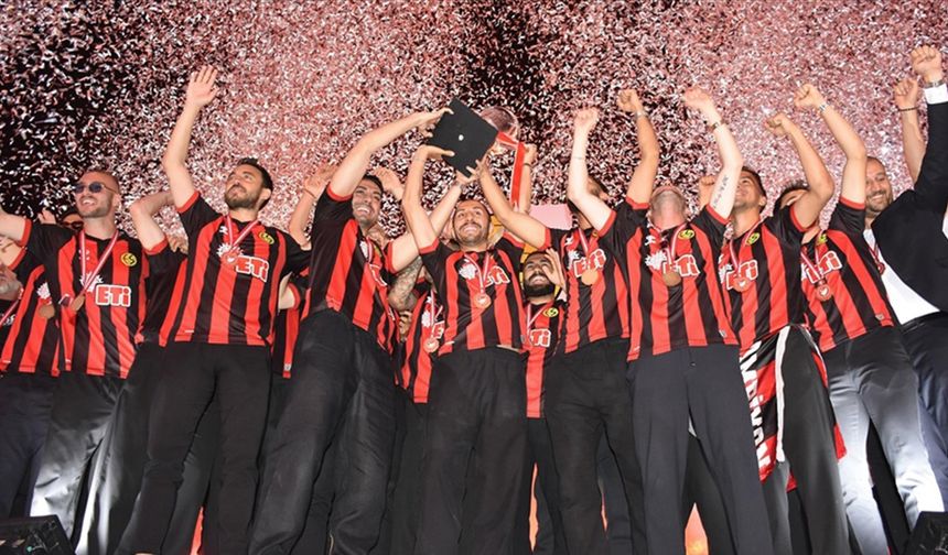 Eskişehirspor 3. Lig’e Geri Döndü: Yeni Sezon Takvimi Belli Oldu!