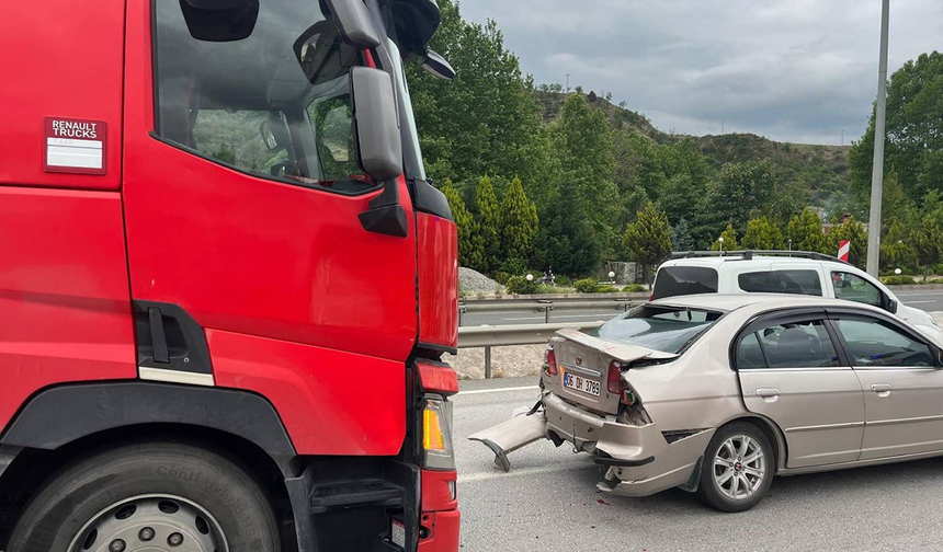 Eskişehir Yolunda Bayram Öncesi Kaza: 3 Yaralı