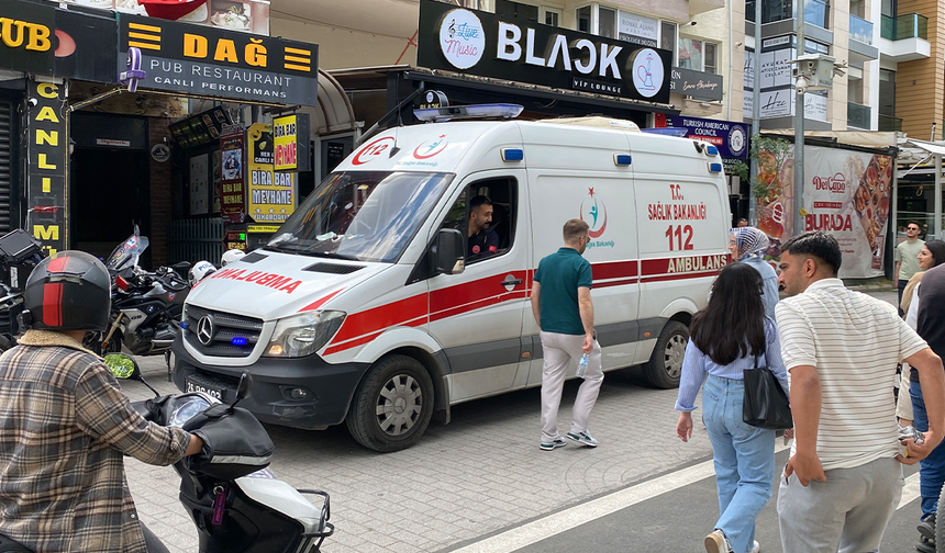 Eskişehir’de Bıçaklı Sopalı Hesap Ödeme Kavgası