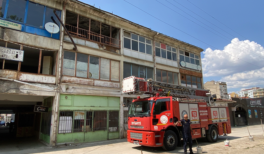 Eskişehir’de Film Gibi Kurtarma: 2 Hafta Depoda Mahsur Kaldılar