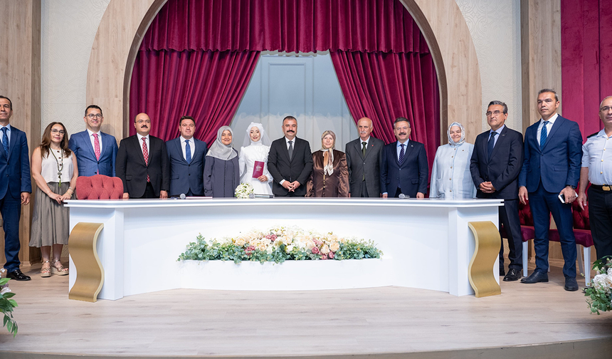 Vali Aksoy Nikah Töreninde Şahitlik Yaptı