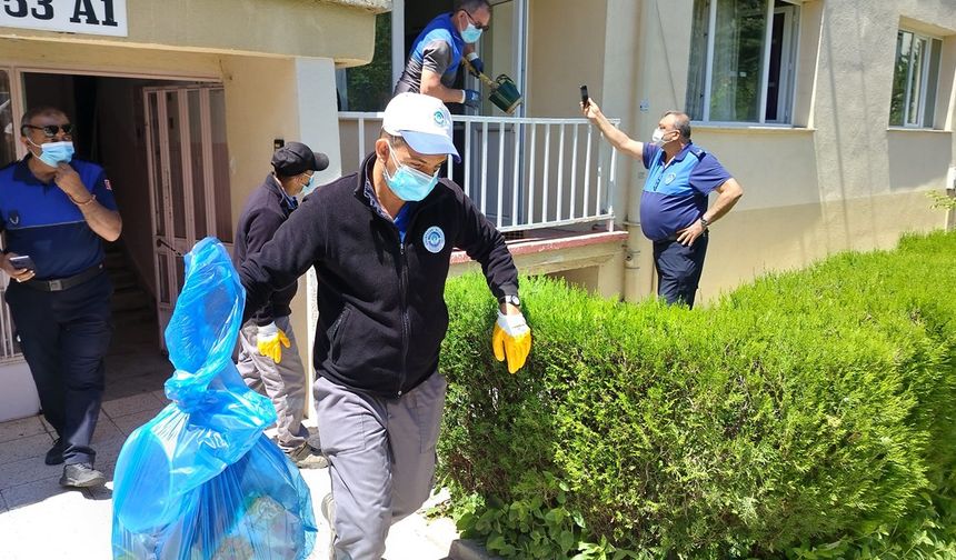 Eskişehir'de Emekli Doktorun Çöp Evine Mahkeme Kararı