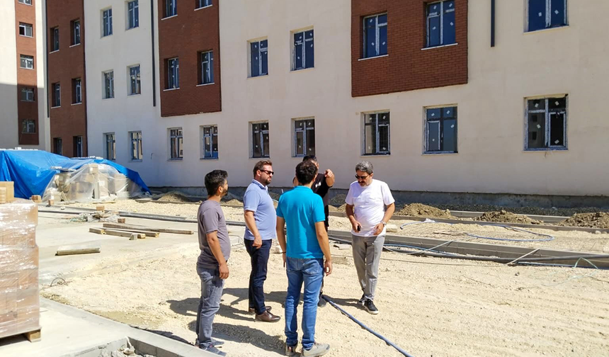 Eskişehir'de 2 Bin Kişilik Kız Öğrenci Yurduna İnceleme