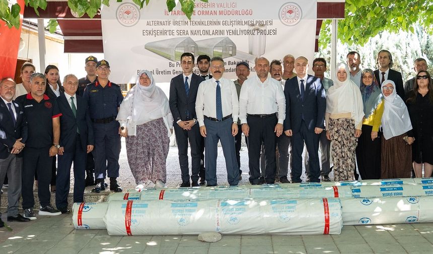 Vali Aksoy Sera Örtüsü Teslim Törenine Katıldı