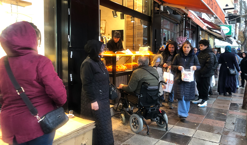 Eskişehir’de Ani Yağış Hayatı Kısa Süreliğine Durdurdu