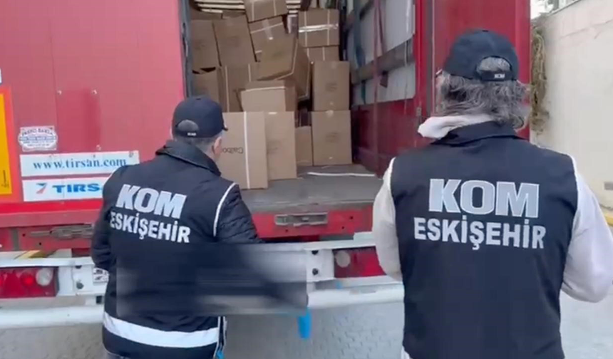 Eskişehir’de Durdurulan Tırda 7 Milyonluk Sevkiyat Önlendi!