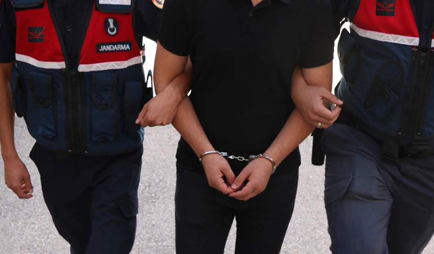 Eskişehir’de Jandarmanın Dikkati Sayesinde 2 Şüpheli Yakayı Ele Verdi!