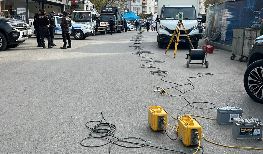 ESTÜ’den Uzmanlar 4 Kişiye Mezar Olan Bina İçin Sahaya İndi!