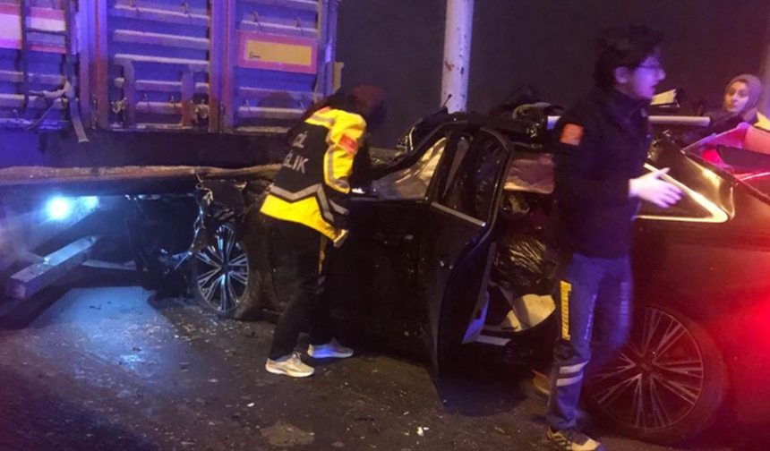 Eskişehir'in Komşusunda Feci Kaza! 4 Kişi Hayatını Kaybetti