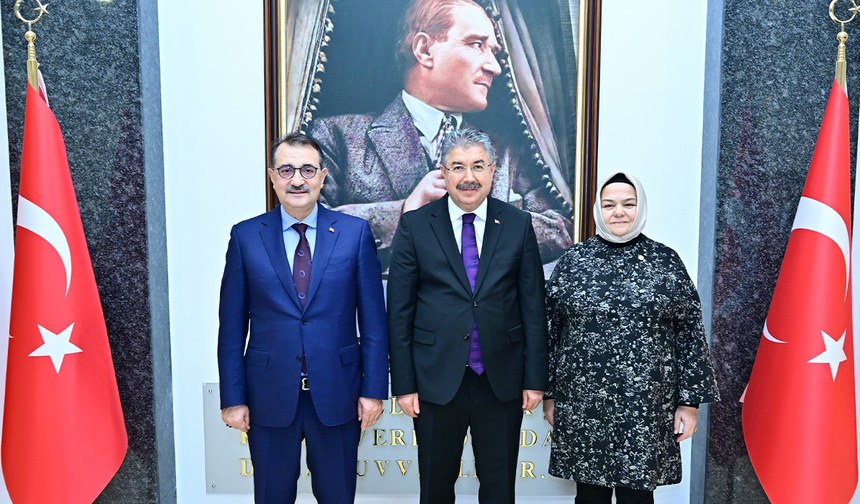 Eskişehir Milletvekilleri Dönmez ve Gürcan'dan Vali Yılmaz’a Ziyaret!