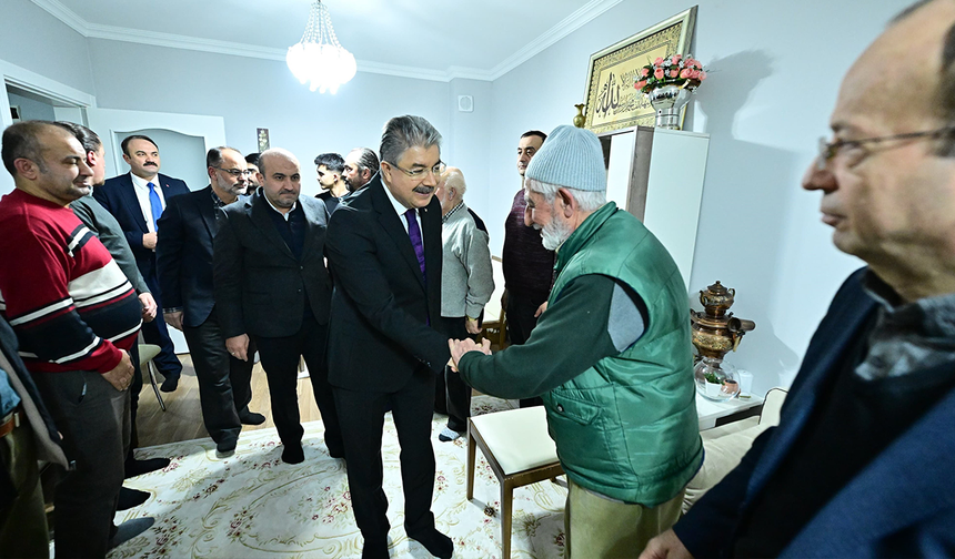 Eskişehir Valisi Yılmaz’dan Merhum Öztürk’ün Ailesine Taziye