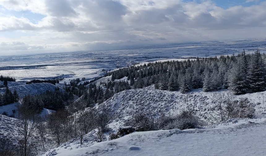 Eskişehir'in Yüksek Kesimlerine Yağan Kar Eşsiz Manzaralar Sundu!