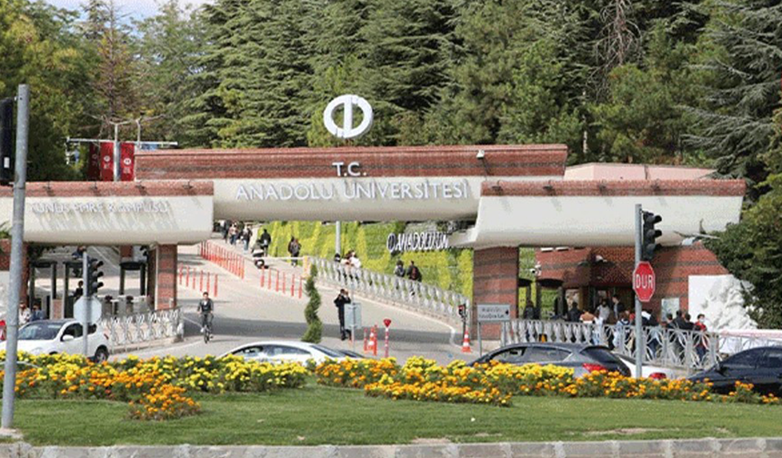 Anadolu Üniversitesi Öğrenci Adaylarıyla Bir Araya Geliyor!