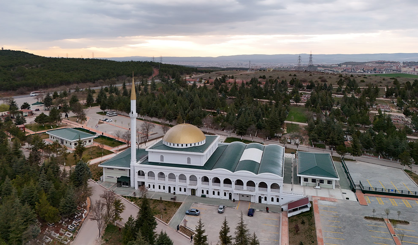 Eskişehir Büyükşehir Belediyesi'nden Anlamlı Mevlid Programı