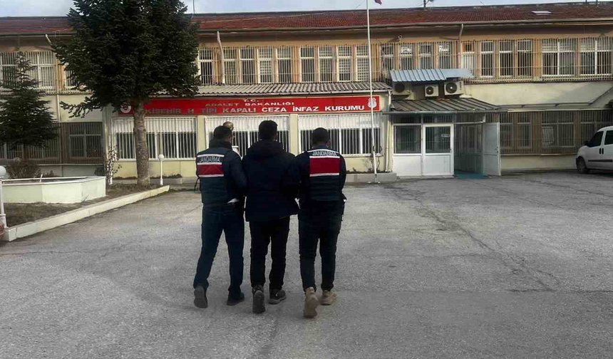 Eskişehir’de 12 Yılla Aranan Firari Hırsız Yakayı Ele Verdi!