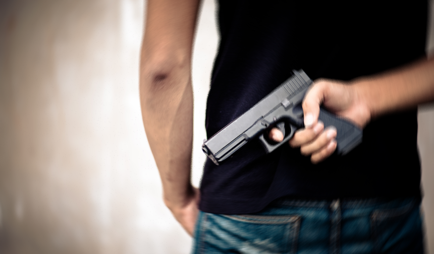 Eskişehir’de Ekipler Çok Sayıda Yasa Dışı Silah Ele Geçirdi!