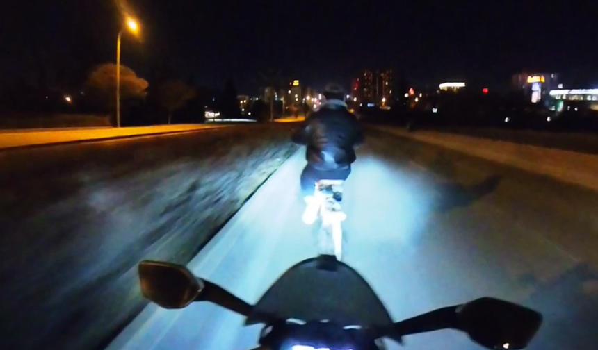 Eskişehir’de Gergin Anlar! Önce Tokat Attı Sonra Yardım Etti