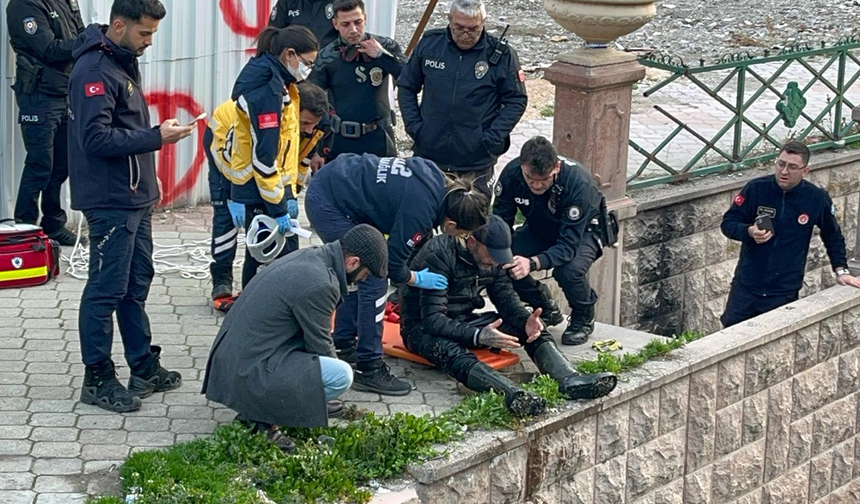 Eskişehir’de Porsuk’a Düşen Şahıs Yürekleri Ağza Getirdi!