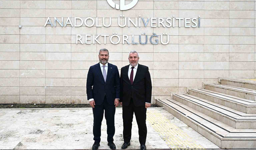 ÖSYM Başkanı Ersoy’dan Anadolu Üniversitesi Rektörü Adıgüzel’e Ziyaret!