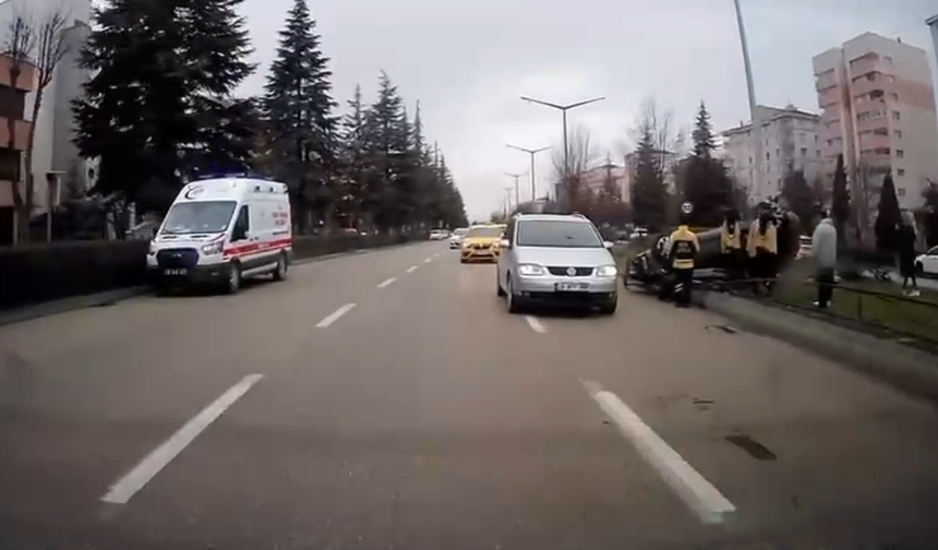 Eskişehir'de Kontrolden Çıkan Otomobil Takla Attı!