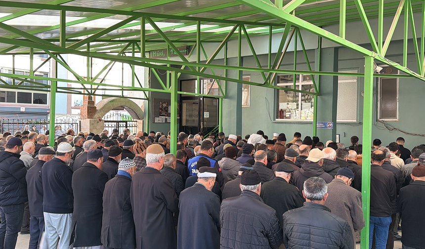 Eskişehir'de Babası Tarafından Katledilen Çocuk Toprağa Verildi!