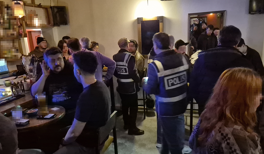 Eskişehir’de Gece Denetimi! 2 Bin Kişi Sorgulandı