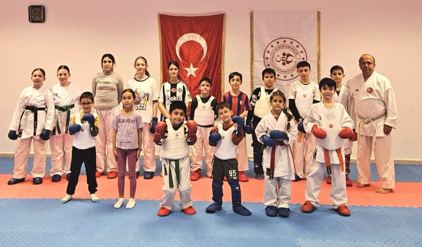 Eskişehir’de Karate Antrenmanlarına Gençlerden Yoğun İlgi!