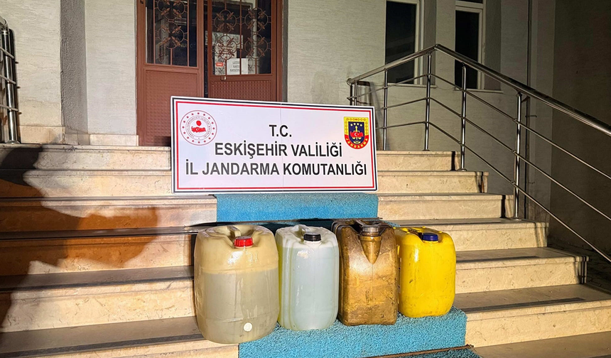 Eskişehir'de Litrelerce Yasa Dışı Akaryakıt Ele Geçirildi!