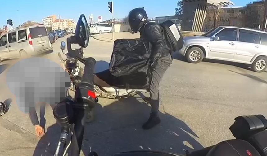 Eskişehir’de Talihsiz Kaza! Yardım Etmek İsterken Kaza Yaptı