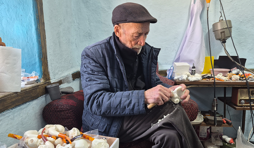 Eskişehir’de Yarım Asırlık Usta Tutkusundan Vazgeçmedi!