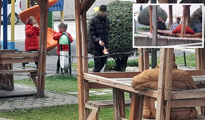 Eskişehir'de Çocuk Parkında Tepki Çeken Görüntüler!