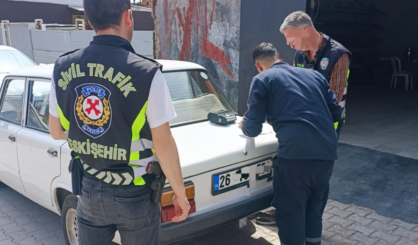 Eskişehir'de Drift Atan Sürücüye Yüz Binlerce Lira Ceza!