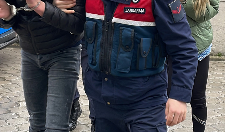 Eskişehir’de Durdurulan Araçtan Çıkanlar Pes Dedirtti!