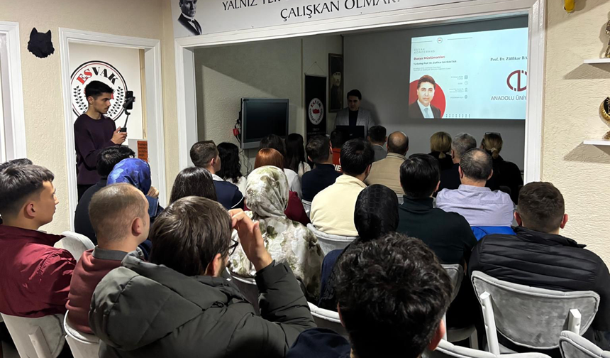 Eskişehir’de Rusya Müslümanları Konferansına Yoğun İlgi!