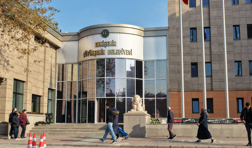 Eskişehir’de Sürücülere Uyarı! Bir Cadde Trafiğe Kapanıyor!