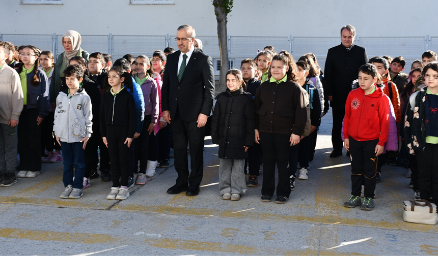 Okul Saldırılarında Hayatını Kaybedenler Eskişehir'de Anıldı!