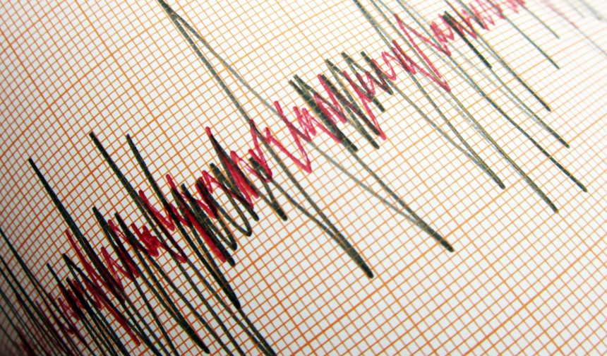Son Dakika Deprem Eskişehir’de Sallandı