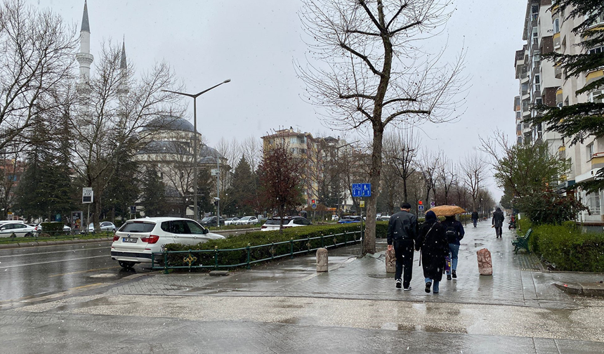 2 Mayıs Eskişehir Hava Durumu Yağmur Gün Boyu Etkili