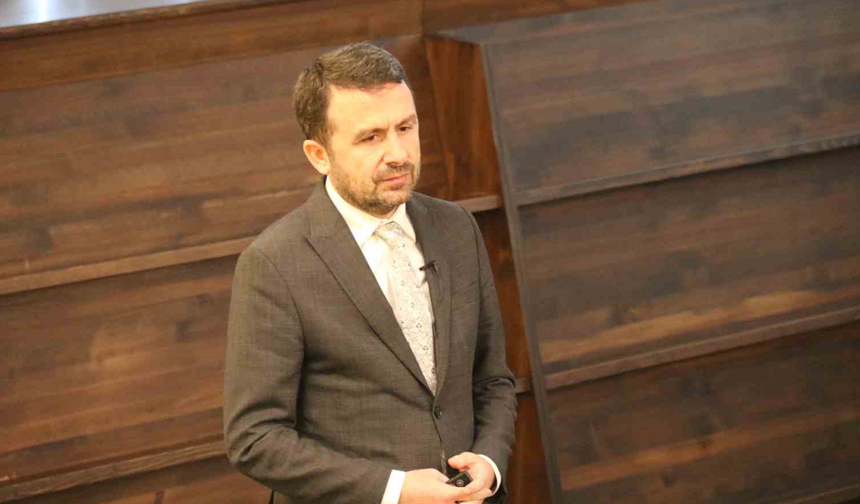 Basın İlan Kurumu Genel Müdürü Çay Eskişehir’de Öğrencilerle Buluştu!