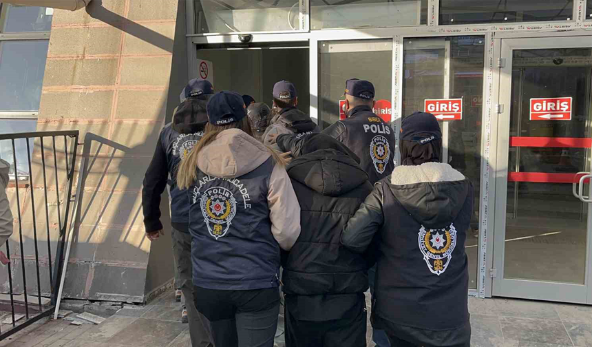 Eskişehir Dahil 16 İlde Büyük Operasyon 198 Gözalti