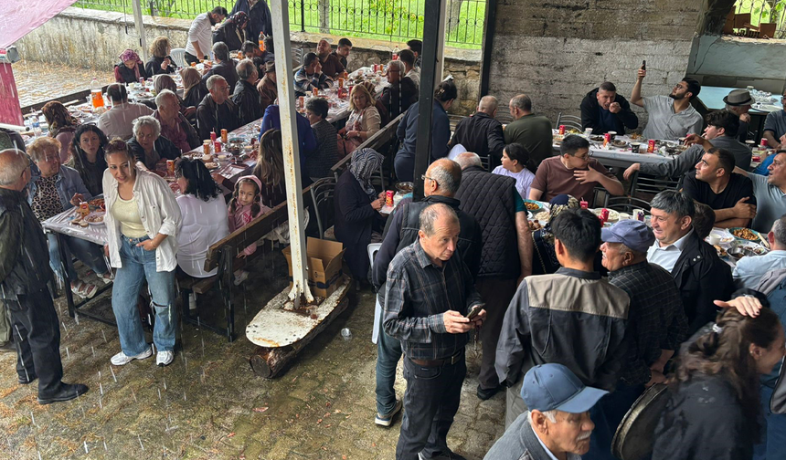 Eskişehir'de 500 Yıllık Bayram Geleneği Bu Yılda da Devam Etti!