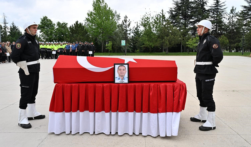 Eskişehir’de Hayatını Kaybeden Polis Memuru Uğurlandı