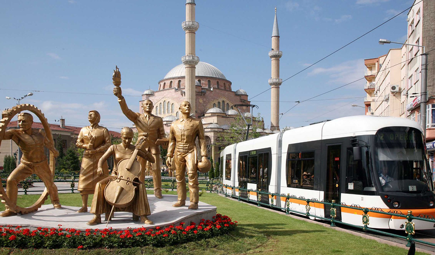 Eskişehir’de Tramvaylara 19 Mayıs Düzenlemesi!