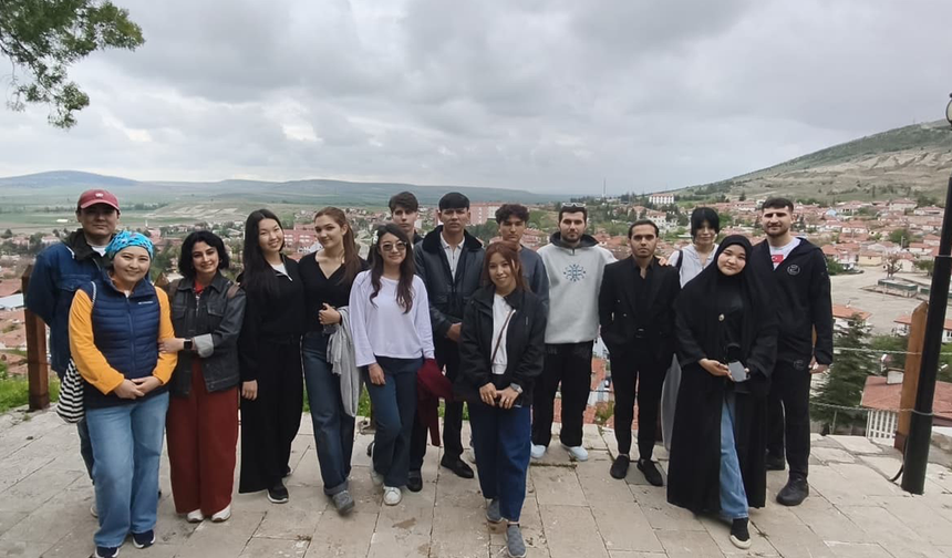 Eskişehir’de Türk Dünyası Öğrencileri Tarihe Yolculuk Yaptı!