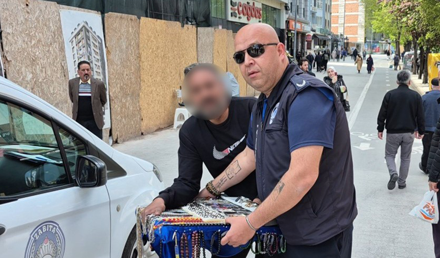 Eskişehir’de Zabıtayla Seyyar Satıcı Arasında Gerginlik