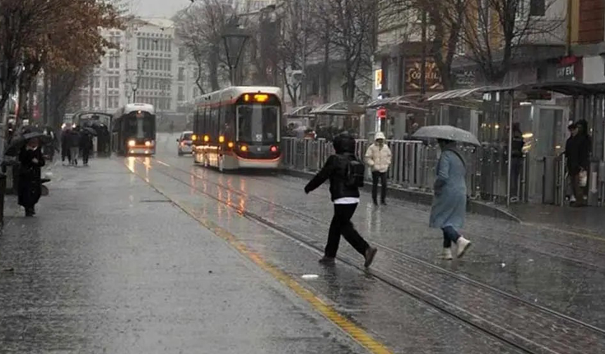 Eskişehir’e Sarı Kodlu Uyarı! Sel ve Su Baskınlarına Dikkat!